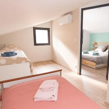 Holiday home Des Frangines