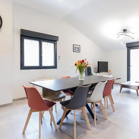 Des Frangines Tatil Evi *