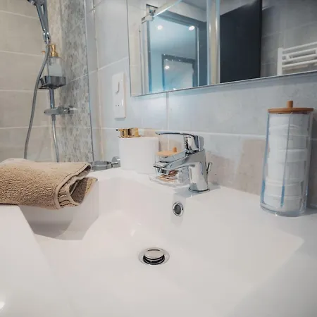 Des Frangines * Saint-Georges-de-Luzençon