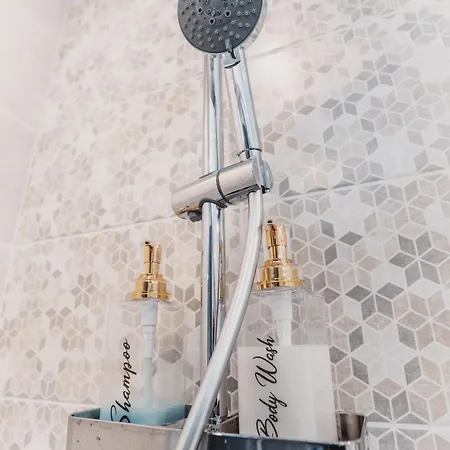 Des Frangines Tatil Evi Saint-Georges-de-Luzençon