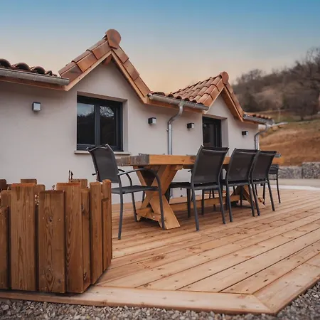 Holiday home Des Frangines *